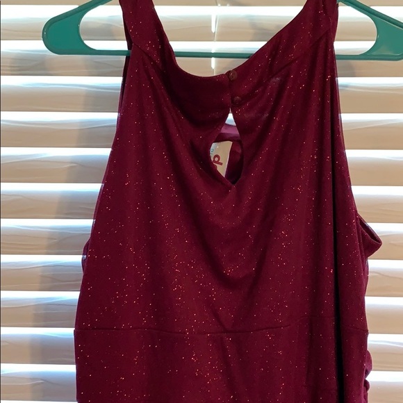 Ball gown, perfect for prom! - Picture 3 of 3